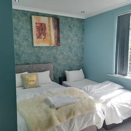 公寓式酒店 An Exquisite Deluxe In A - Free Parking - With Access To Resturant - Shisha Bar- Wine Bar