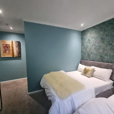 An Exquisite Deluxe In A - Free Parking - With Access To Resturant - Shisha Bar- Wine Bar Aparthotel